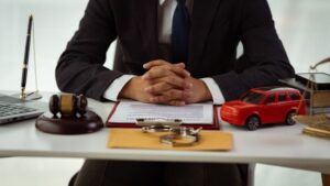 pasos para contratar un abogado de accidentes de tránsito