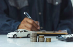 ¿Cuánto dinero puedo recibir de indemnización por un accidente de tránsito en Colombia? Factores clave para calcular indemnizaciones legales.